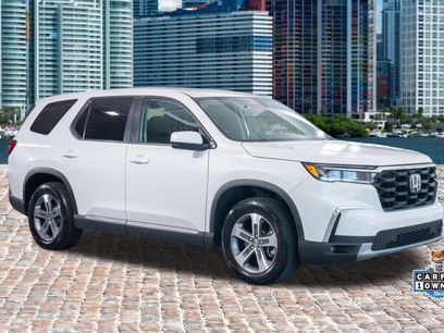 Used 2025 Honda Pilot EX-L