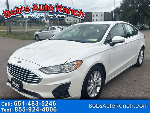 Used 2019 Ford Fusion SE FWD image 1
