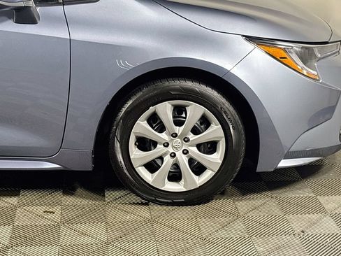 Used 2025 Toyota Corolla LE FWD image 23