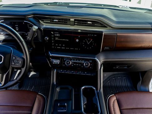 Used 2024 GMC Sierra 2500 Denali Ultimate image 23