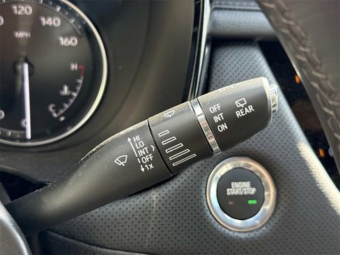 New 2025 Cadillac XT6 Luxury image 26