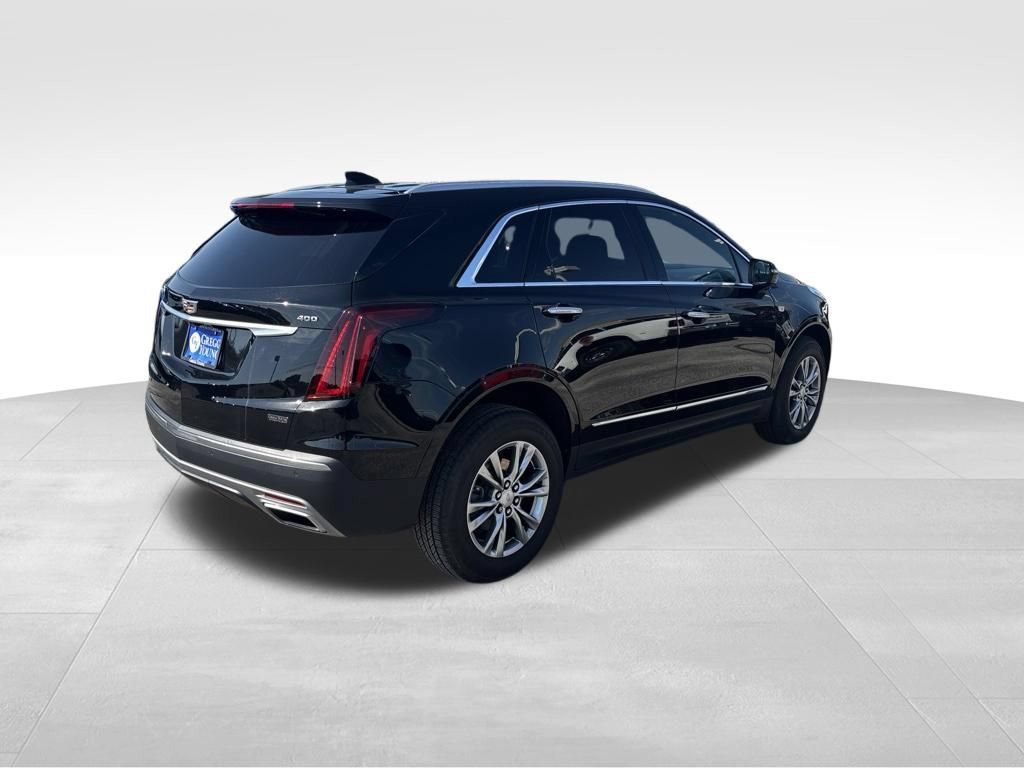 Used 2022 Cadillac XT5 Premium Luxury w/ Technology Package AWD/4WD image 7