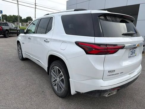 Used 2023 Chevrolet Traverse High Country w/ LPO, Floor Liner Package AWD/4WD image 27