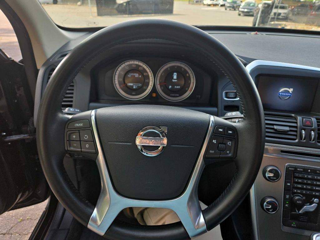 Used 2013 Volvo XC60 T6 AWD/4WD image 18