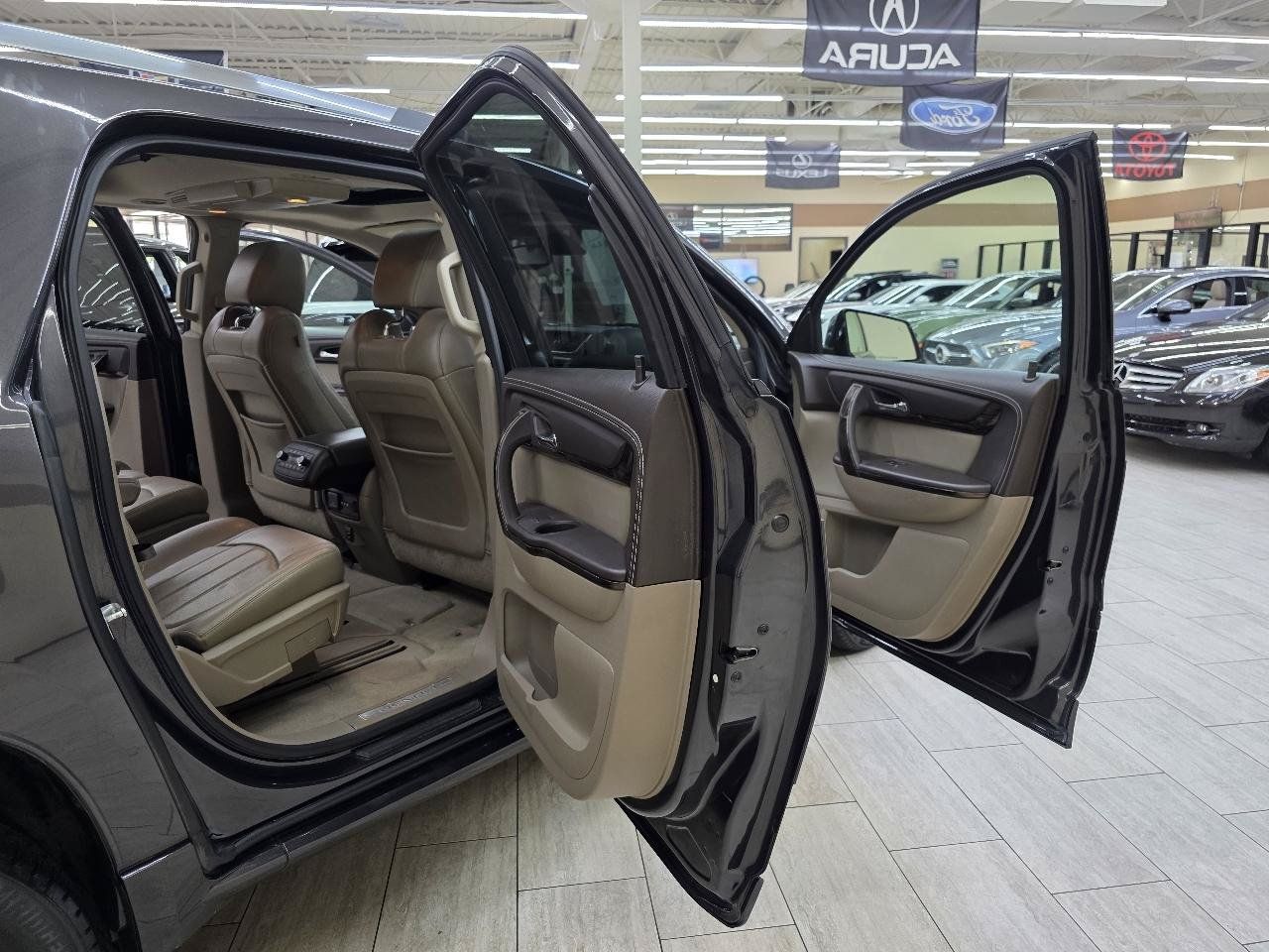 Used 2015 GMC Acadia Denali AWD/4WD image 11