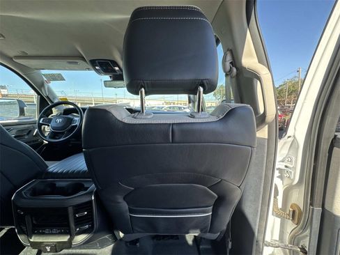 Used 2024 RAM 1500 Limited image 22