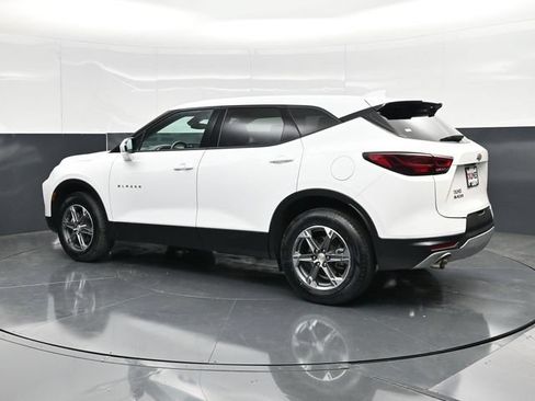 Used 2025 Chevrolet Blazer LT FWD image 9