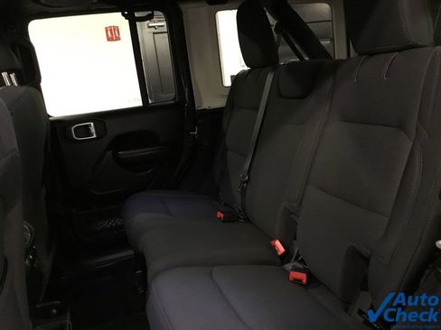 Used 2021 Jeep Wrangler Unlimited Sport AWD/4WD image 34