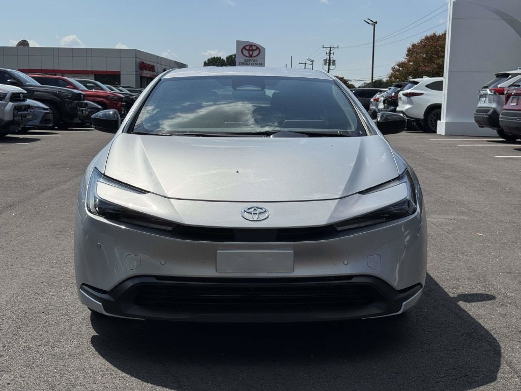 Used 2026 Toyota Prius LE FWD image 25