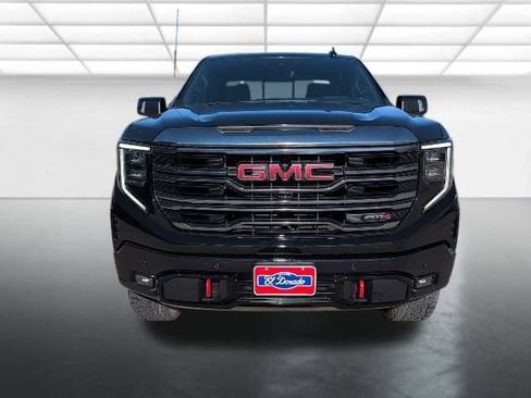 Certified 2023 GMC Sierra 1500 AT4 w/ Technology Package image 30