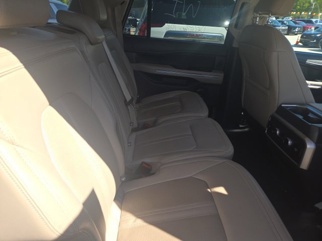 Used 2024 Ford Expedition Max Limited AWD/4WD image 40