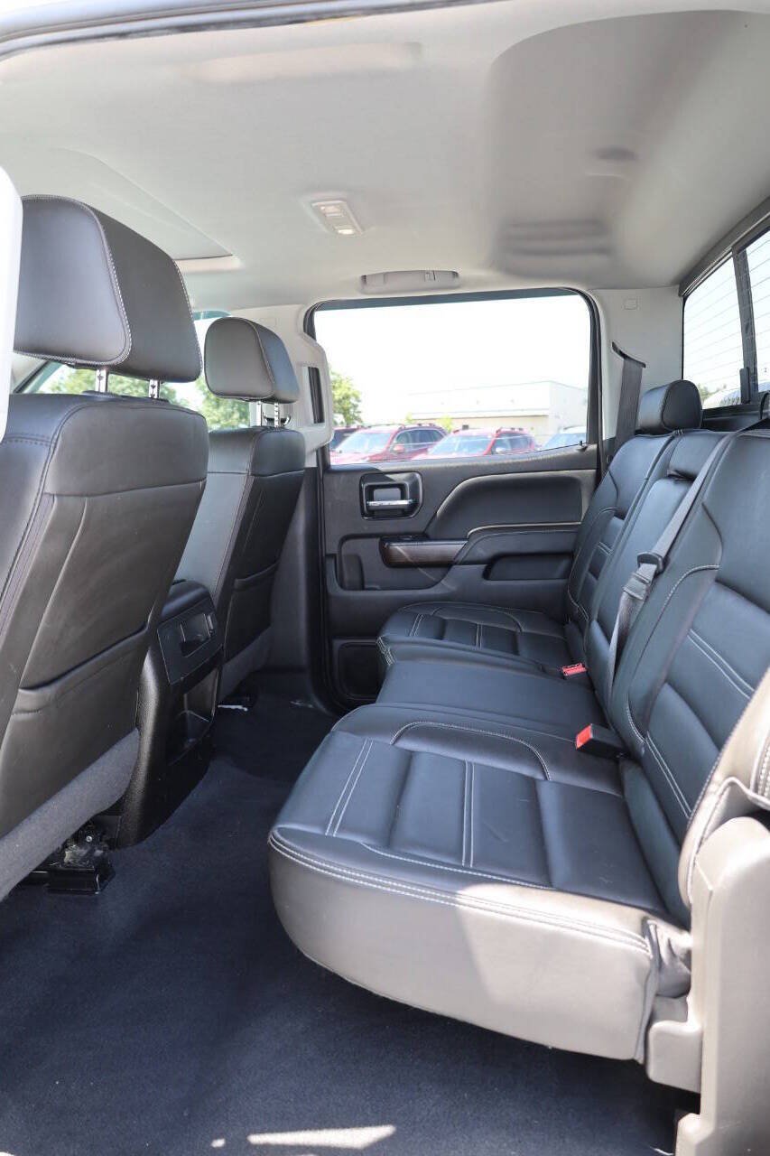 Used 2019 GMC Sierra 3500 Denali AWD/4WD image 17