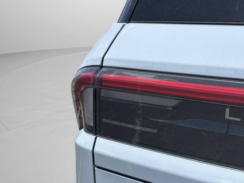 New 2026 Lincoln Navigator Premiere AWD/4WD image 41