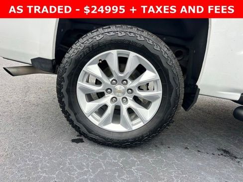 Used 2018 Chevrolet Silverado 1500 LT w/ All Star Edition AWD/4WD image 7