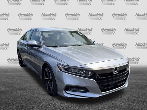 Used 2019 Honda Accord Sport image 3