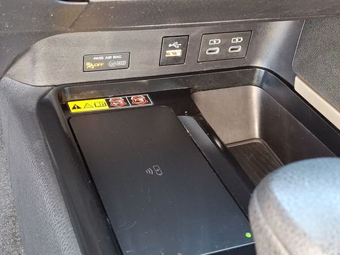 Used 2025 Toyota Camry LE FWD image 29