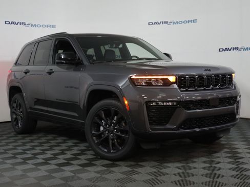 New 2026 Jeep Grand Cherokee Limited image 3