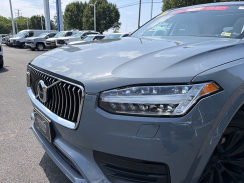Used 2022 Volvo XC90 T6 Momentum w/ Advanced Package AWD/4WD image 6
