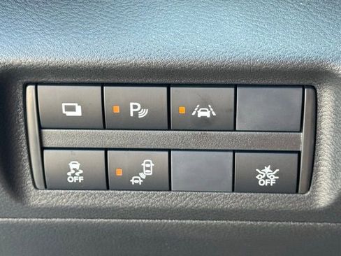 Certified 2025 Nissan Kicks Play S image 24