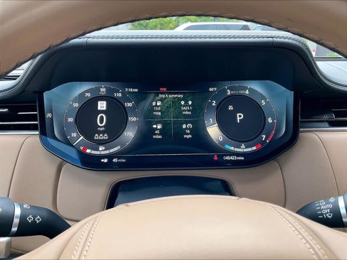 Used 2023 Land Rover Range Rover Autobiography AWD/4WD image 22