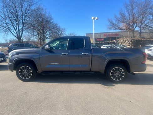 Used 2022 Toyota Tundra Limited image 4