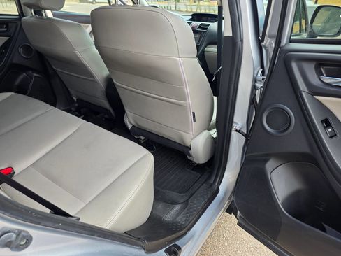 Used 2015 Subaru Forester 2.5i Limited AWD/4WD image 25