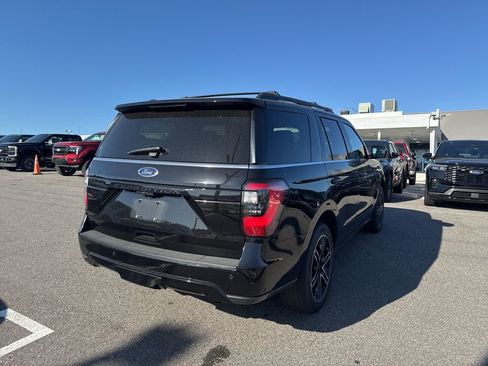 Used 2020 Ford Expedition Limited w/ Equipment Group 303A image 2