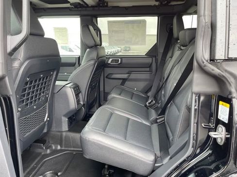 New 2026 Ford Bronco Badlands image 23