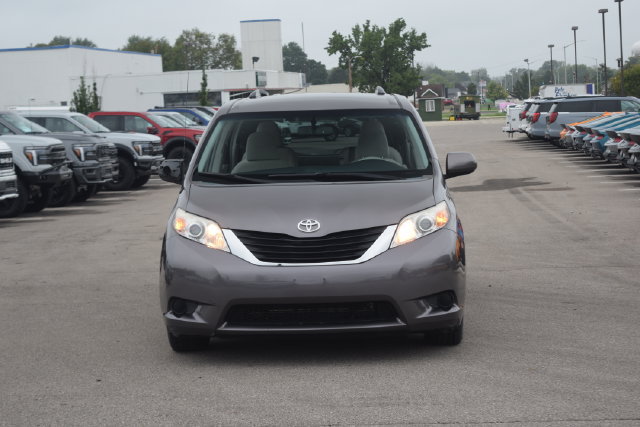 Used 2014 Toyota Sienna LE FWD image 20