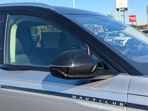 New 2026 Lincoln Nautilus Reserve AWD/4WD image 12