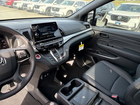 New 2026 Honda Odyssey Sport-L image 36