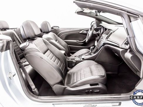 Used 2019 Buick Cascada Premium image 31