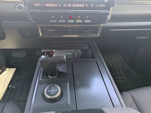 Used 2025 GMC Hummer EV 3X AWD/4WD image 21