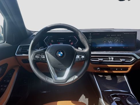 Used 2024 BMW 330i xDrive Sedan w/ Convenience Package AWD/4WD image 19