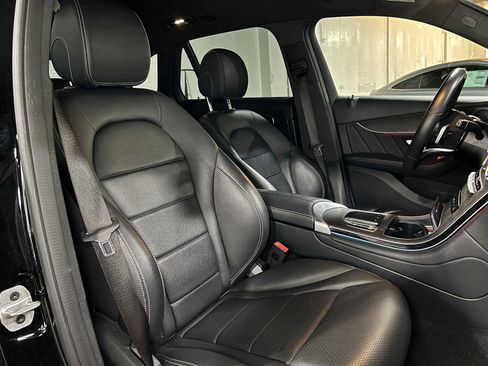 Used 2022 Mercedes-Benz GLC 300 4MATIC image 11