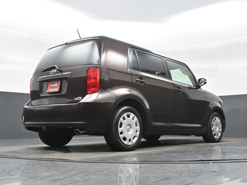 Used 2009 Scion xB image 28