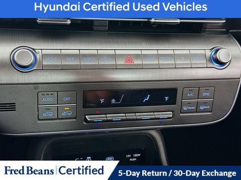 Certified 2024 Hyundai Kona SEL AWD/4WD image 18