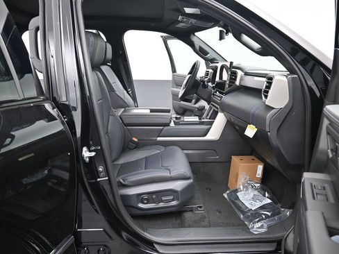 New 2026 Toyota Tundra Platinum AWD/4WD image 14