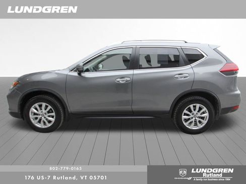 Used 2020 Nissan Rogue SV image 43