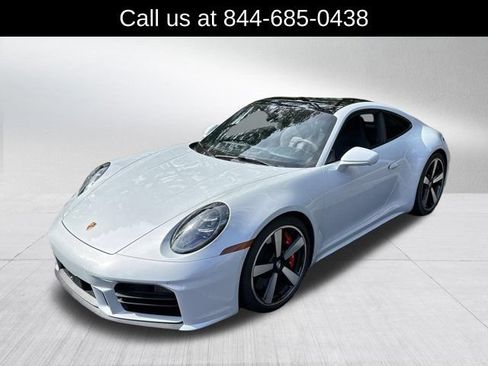 Used 2025 Porsche 911 Carrera S RWD image 3