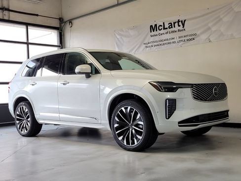 New 2026 Volvo XC90 T8 Plus w/ Protection Package Premier AWD/4WD image 4