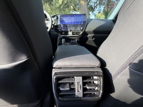 Used 2024 Lexus NX 350 AWD image 35