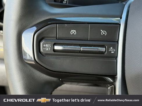 Used 2025 Chevrolet Colorado ZR2 w/ Technology Package image 15