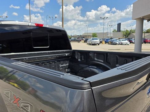 Used 2020 Ford F150 Lariat image 35