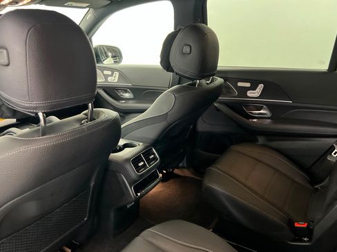 New 2026 Mercedes-Benz GLS 450 4MATIC image 19