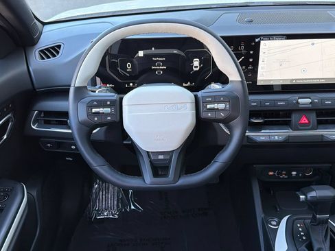 New 2026 Kia K4 EX FWD image 11