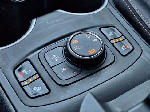 Used 2019 GMC Terrain SLT w/ Preferred Package image 23