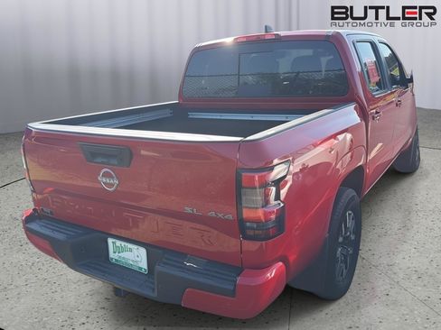 Used 2025 Nissan Frontier SL AWD/4WD image 8