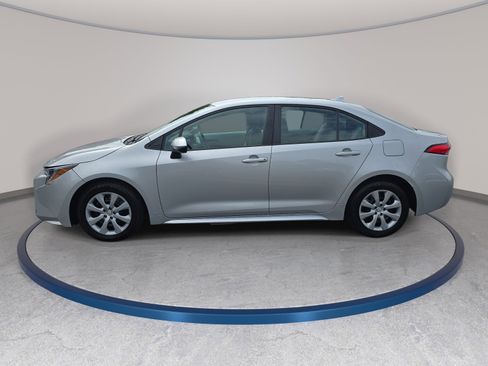 Used 2023 Toyota Corolla LE FWD image 8