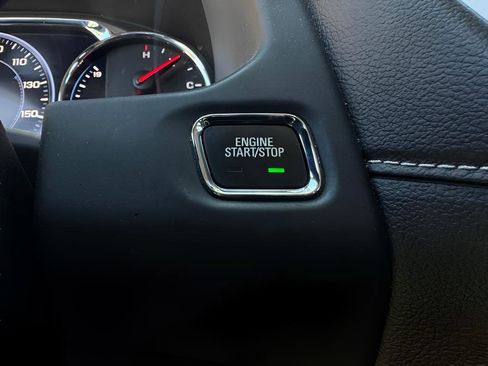 Used 2020 GMC Acadia SLT w/ Driver Alert Package II AWD/4WD image 28